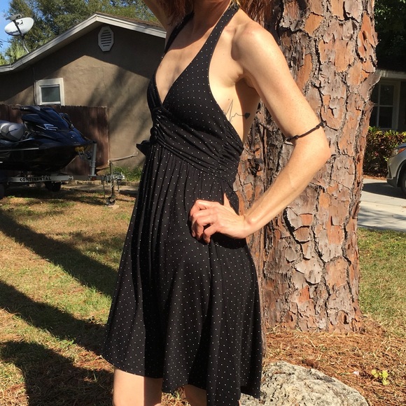 Black and white polkadot backless dress - Picture 4 of 6